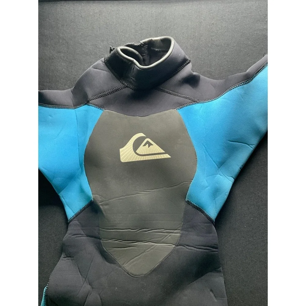 Quiksilver Kids Wetsuit Size 8 Shorty Neoprene Blue Black Surfing Swim